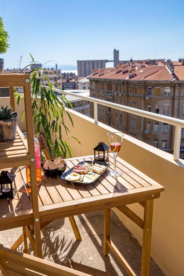 Balcony Apartment Pampas Rijeka Exteriér fotografie